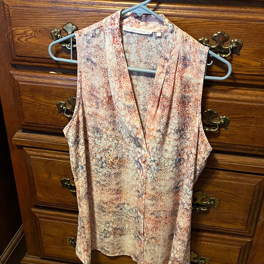 Violet & Claire Sleeveless Blouse in Orange and Blue